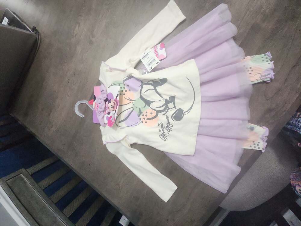 Disney Junior Minnie Mouse Long Sleeve Top, Skirt, Leggings and Scrunchie